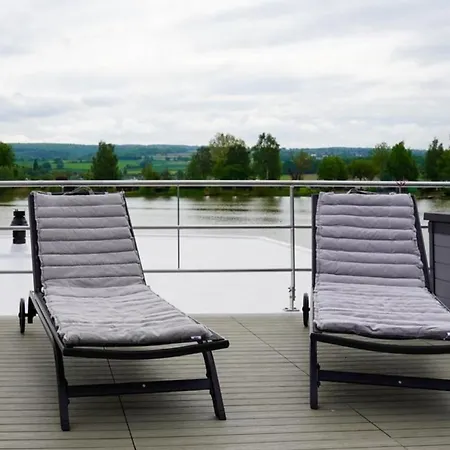 ספינת מלון Hausboot Moewenschiss - Lp3