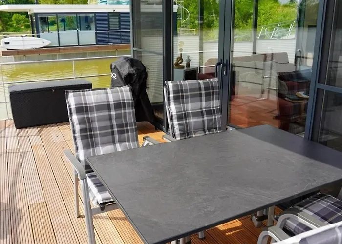 Hausboot Moewenschiss - Lp3 Ботель *