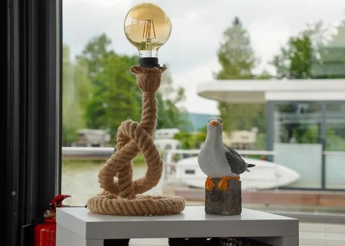 Hausboot Moewenschiss - Lp3 Хокстер