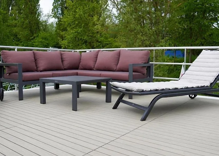 Hausboot Moewenschiss - Lp3 *